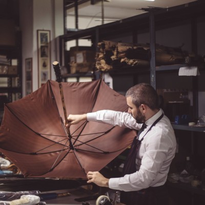 Francesco Maglia: l'arte del saper fare ombrelli